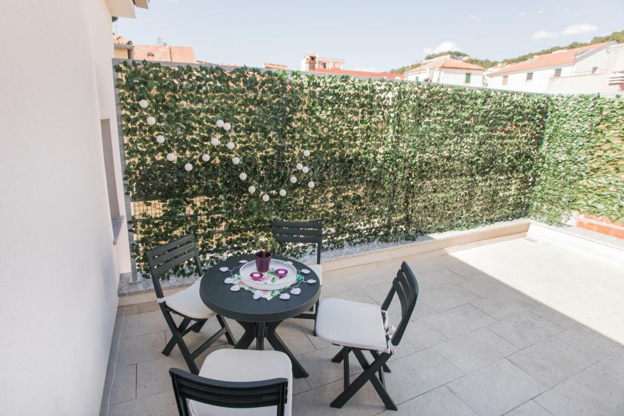 Shabby Chic Apartments Sibenik Luaran gambar